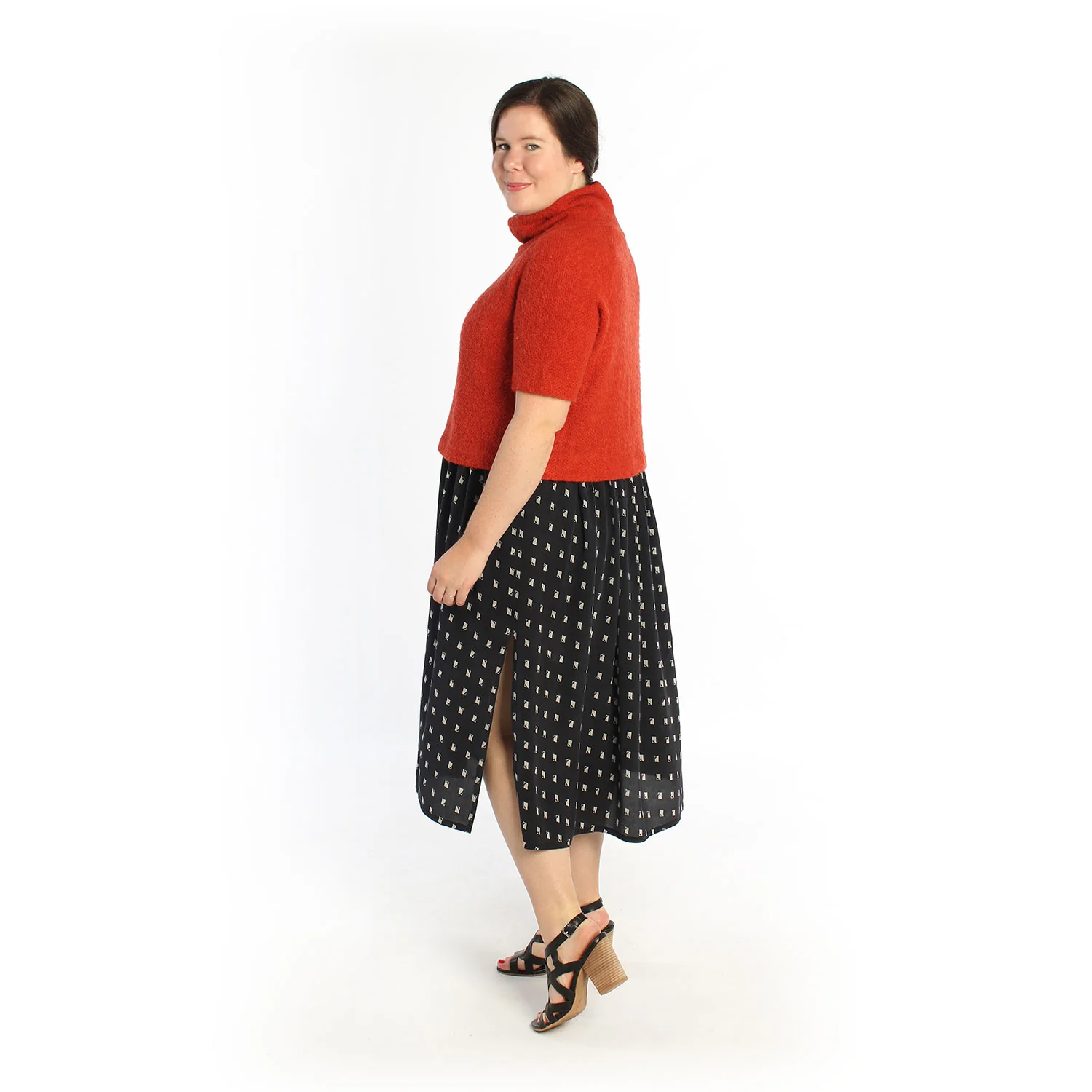 Elliot Sweater and Tee - Image 19